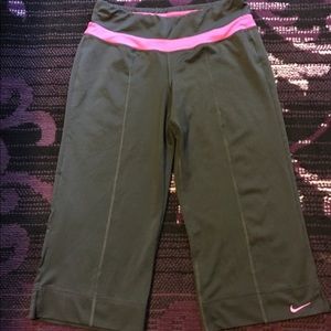 EUC,Washed,Never wore these XS Nike DriFit Crops: